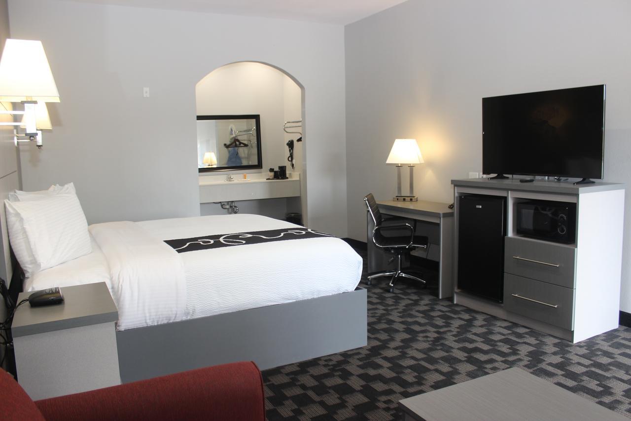 Paris Inn & Suites Ngoại thất bức ảnh